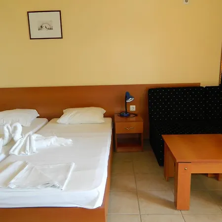 Family Privileg Slantchev Briag