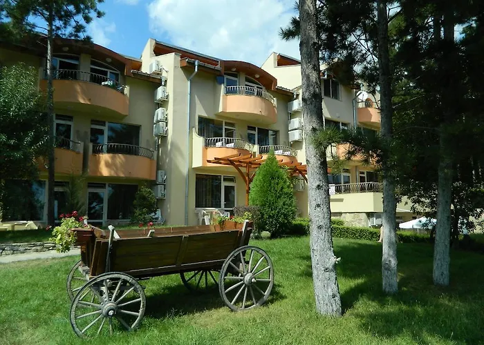 Family Privileg Slantchev Briag